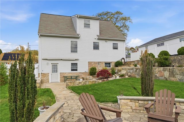 126 Lilac Avenue, Woonsocket, RI 02895
