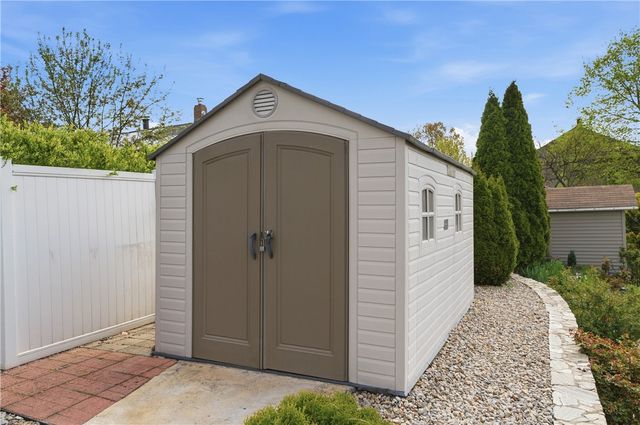 126 Lilac Avenue, Woonsocket, RI 02895