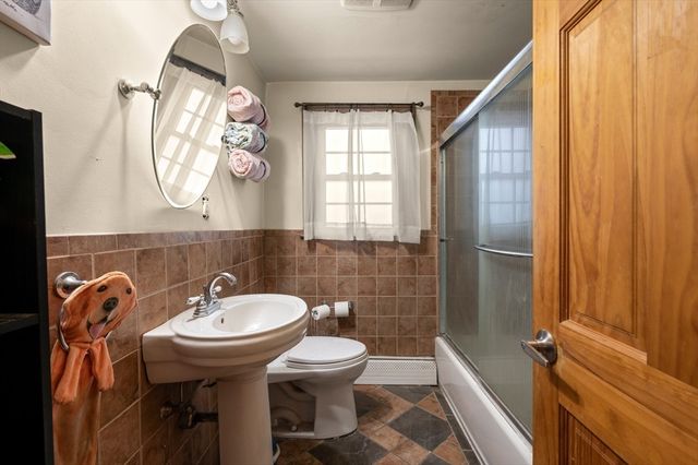 15 Roland Road, Peabody, MA 01960