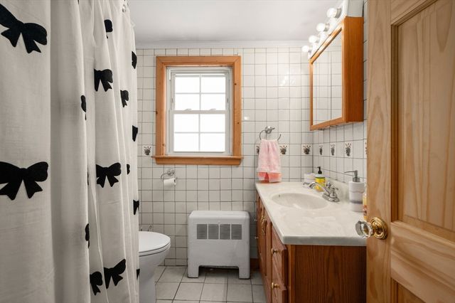 15 Roland Road, Peabody, MA 01960