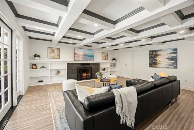 17712 Whitney Drive, North Tustin, CA 92705