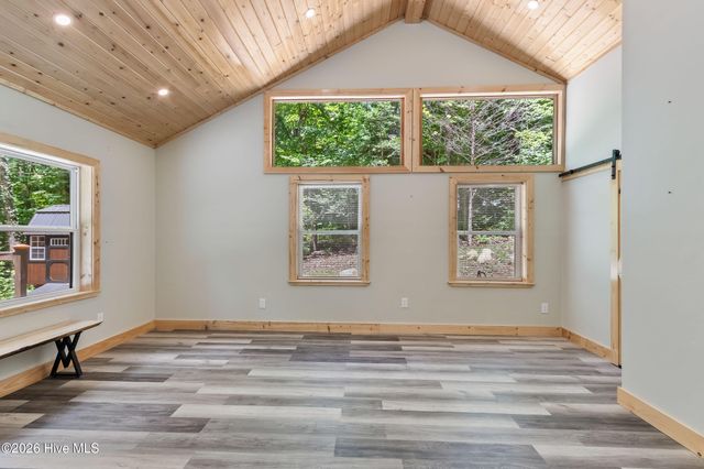 2052 Granny Squirrel Drive, Andrews, NC 28901