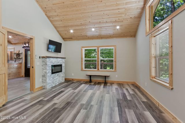 2052 Granny Squirrel Drive, Andrews, NC 28901