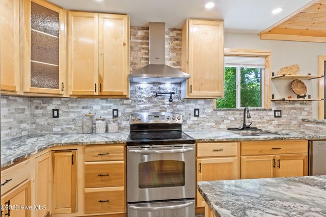 2052 Granny Squirrel Drive, Andrews, NC 28901