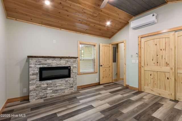 2052 Granny Squirrel Drive, Andrews, NC 28901