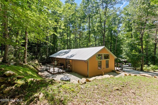 2052 Granny Squirrel Drive, Andrews, NC 28901