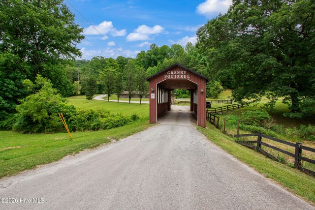 2052 Granny Squirrel Drive, Andrews, NC 28901