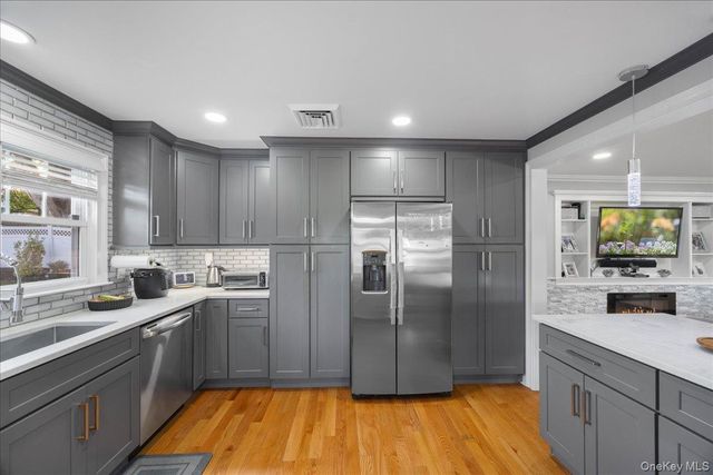 1 Francis Lane, Port Chester, NY 10573