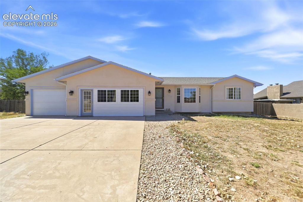 458 W Lookout Drive, Pueblo West, CO 81007 — exterior