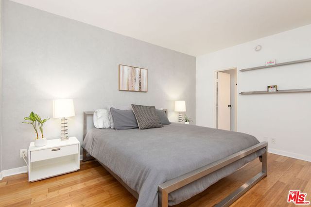 1131 Alta Loma Road 123, West Hollywood, CA 90069