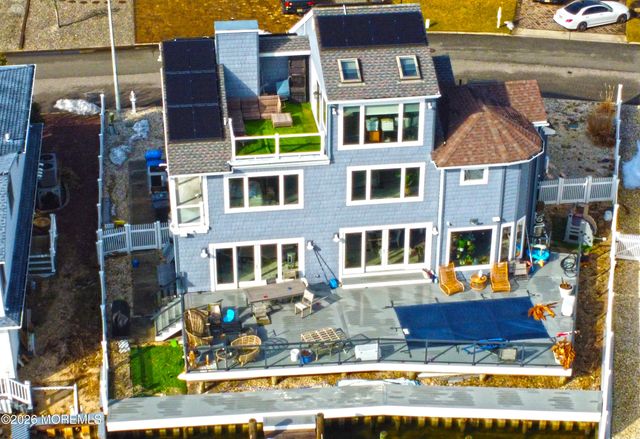 3313 Long Point Drive, Toms River, NJ 08753