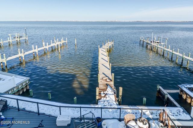 3313 Long Point Drive, Toms River, NJ 08753