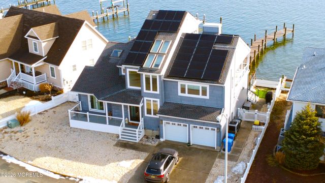 3313 Long Point Drive, Toms River, NJ 08753