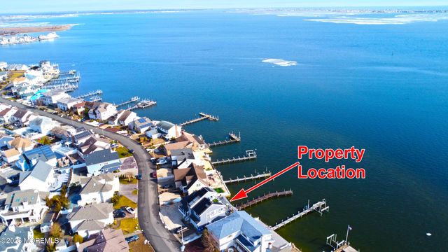 3313 Long Point Drive, Toms River, NJ 08753