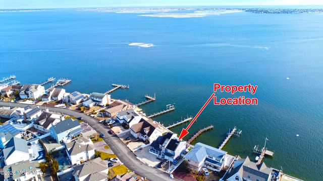 3313 Long Point Drive, Toms River, NJ 08753