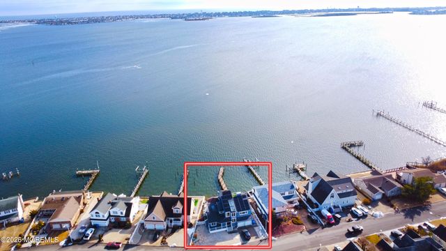 3313 Long Point Drive, Toms River, NJ 08753