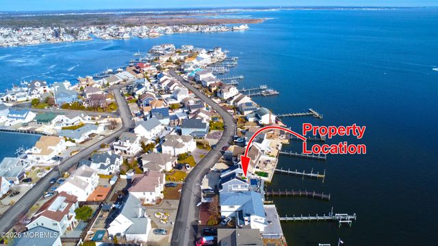 3313 Long Point Drive, Toms River, NJ 08753