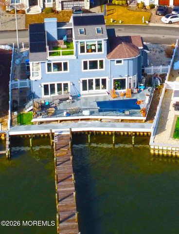 3313 Long Point Drive, Toms River, NJ 08753