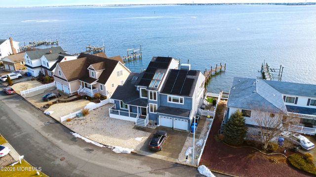 3313 Long Point Drive, Toms River, NJ 08753