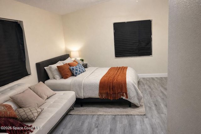 1020 Lee Avenue NW, Palm Bay, FL 32907