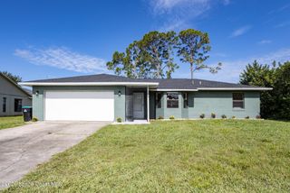 1020 Lee Avenue NW, Palm Bay, FL 32907