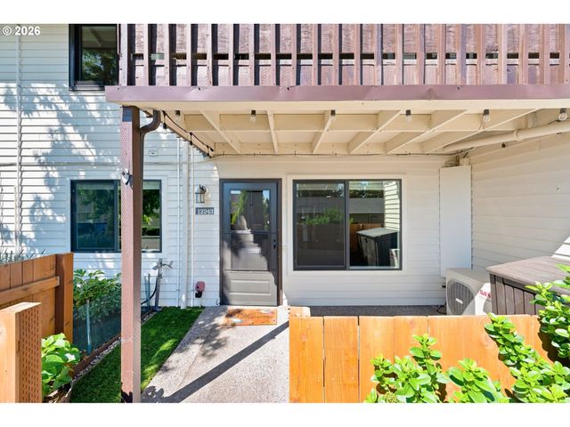 12243 Sw KING ARTHUR St, King City, OR 97224