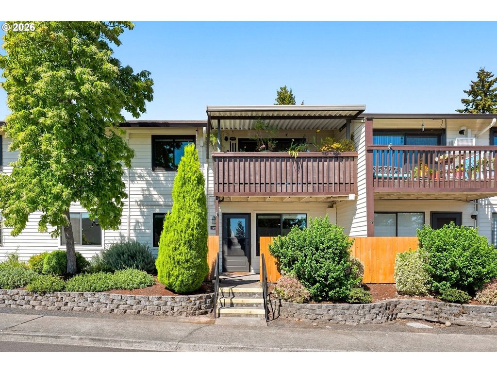 12243 Sw KING ARTHUR St, King City, OR 97224