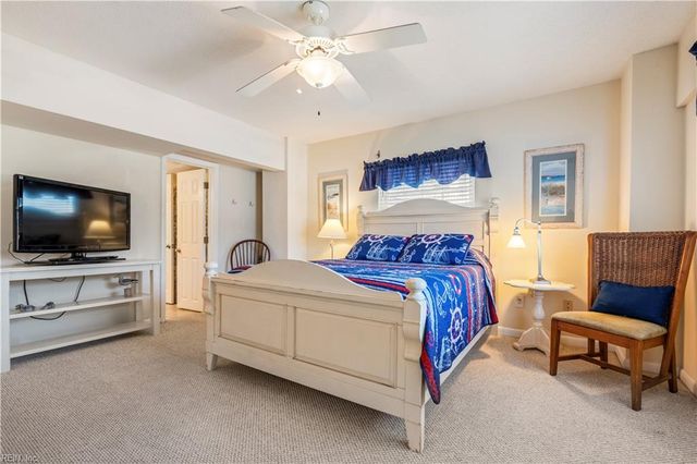 2253 Sandfiddler Rd RD, Virginia Beach, VA 23456