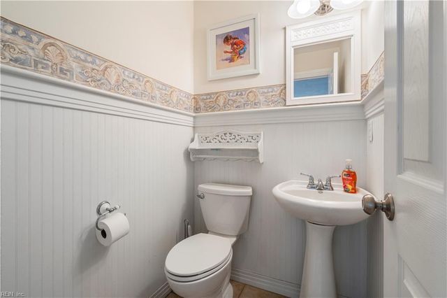 2253 Sandfiddler Rd RD, Virginia Beach, VA 23456