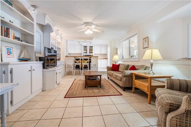 2253 Sandfiddler Rd RD, Virginia Beach, VA 23456