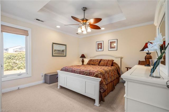 2253 Sandfiddler Rd RD, Virginia Beach, VA 23456