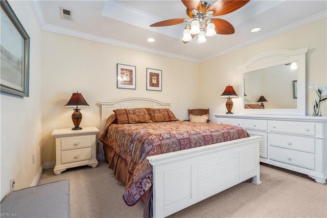 2253 Sandfiddler Rd RD, Virginia Beach, VA 23456