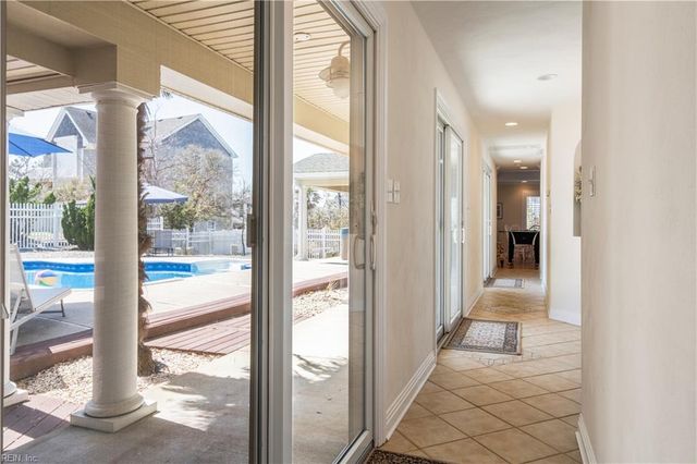 2253 Sandfiddler Rd RD, Virginia Beach, VA 23456