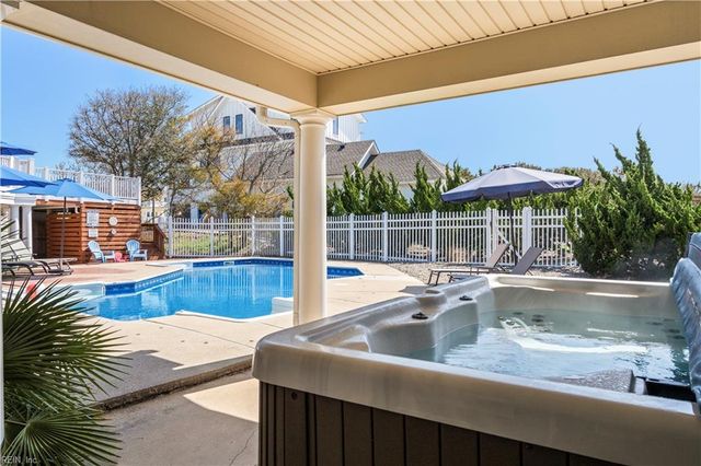 2253 Sandfiddler Rd RD, Virginia Beach, VA 23456