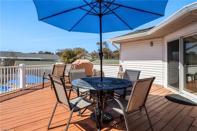 2253 Sandfiddler Rd RD, Virginia Beach, VA 23456