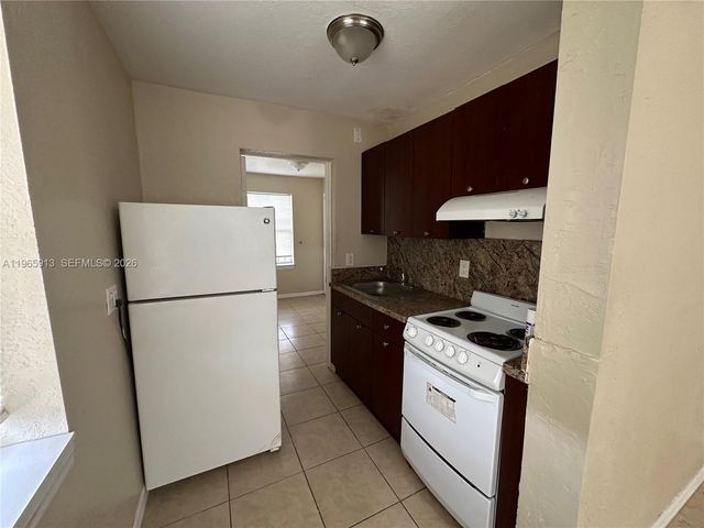 11815 SW 213th St, Miami, FL 33177