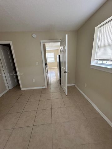 11815 SW 213th St, Miami, FL 33177