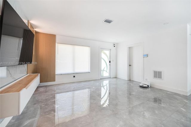 1830 NW 32nd Street, Oakland Park, FL 33309