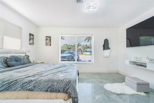 1830 NW 32nd Street, Oakland Park, FL 33309