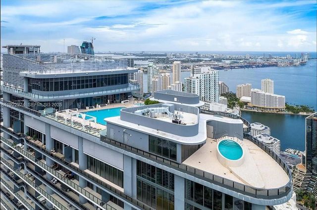 1000 Brickell Plz 3211, Miami, FL 33131