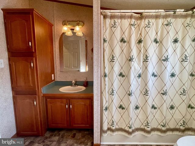 1026 APPLEVILLE RD, West Chester, PA 19380