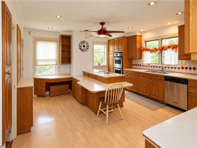 307 Slocum Road, Dartmouth, MA 02747