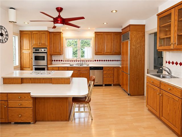 307 Slocum Road, Dartmouth, MA 02747