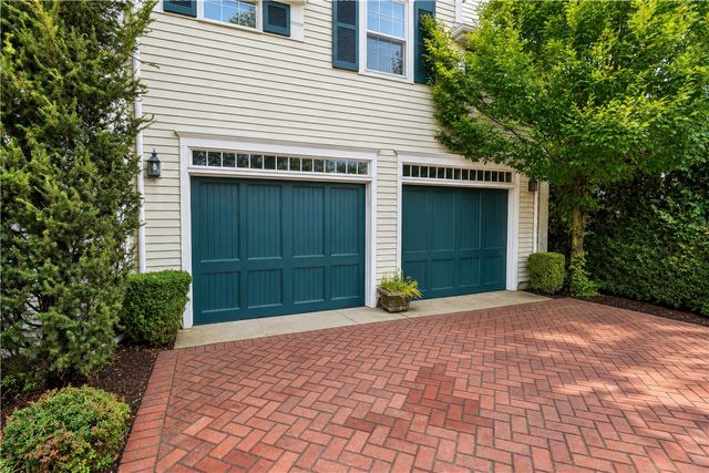 307 Slocum Road, Dartmouth, MA 02747