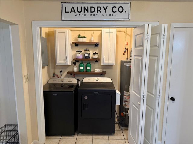 102 S Mattson Street, West Columbia, TX 77486