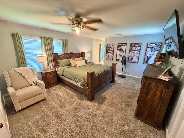 102 S Mattson Street, West Columbia, TX 77486