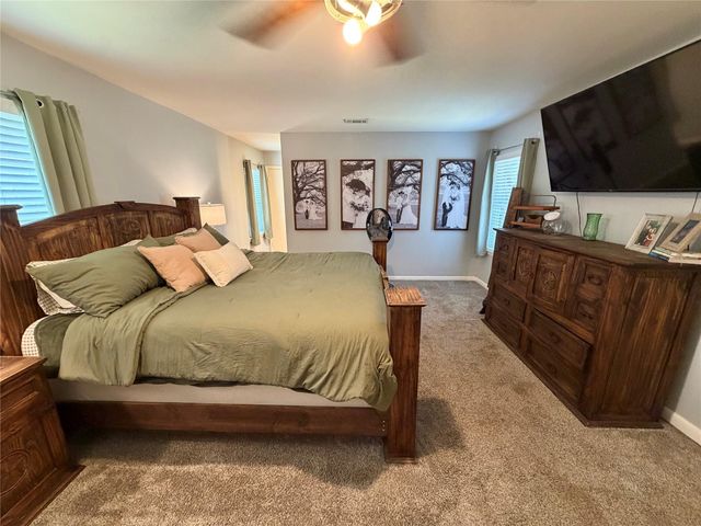 102 S Mattson Street, West Columbia, TX 77486