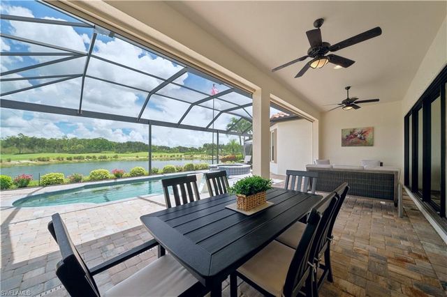 8888 Savona CT, Naples, FL 34119