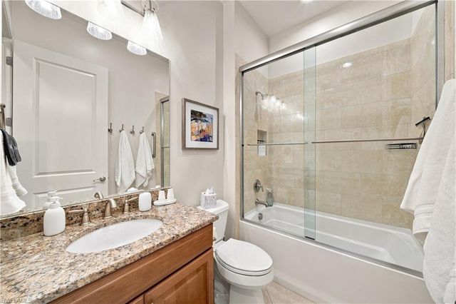8888 Savona CT, Naples, FL 34119
