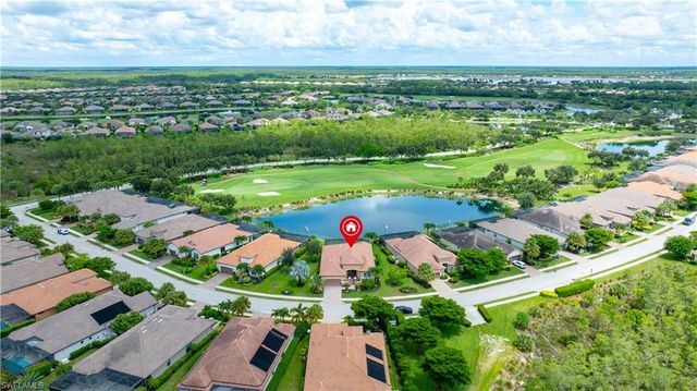 8888 Savona CT, Naples, FL 34119